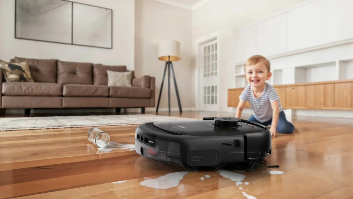 Робот-пылесос, который умеет чистить диваны: Обзор Eufy Omni E28 от Anker