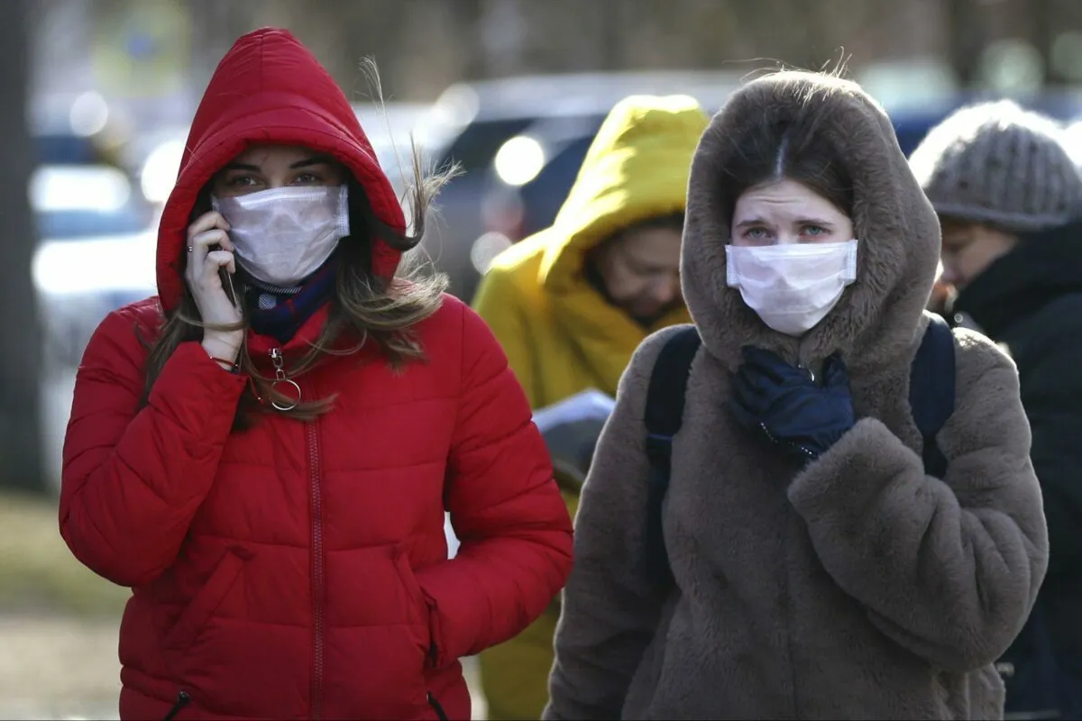 Минздрав попросил белорусов не ходить в людные места и ограничить контакты с больными