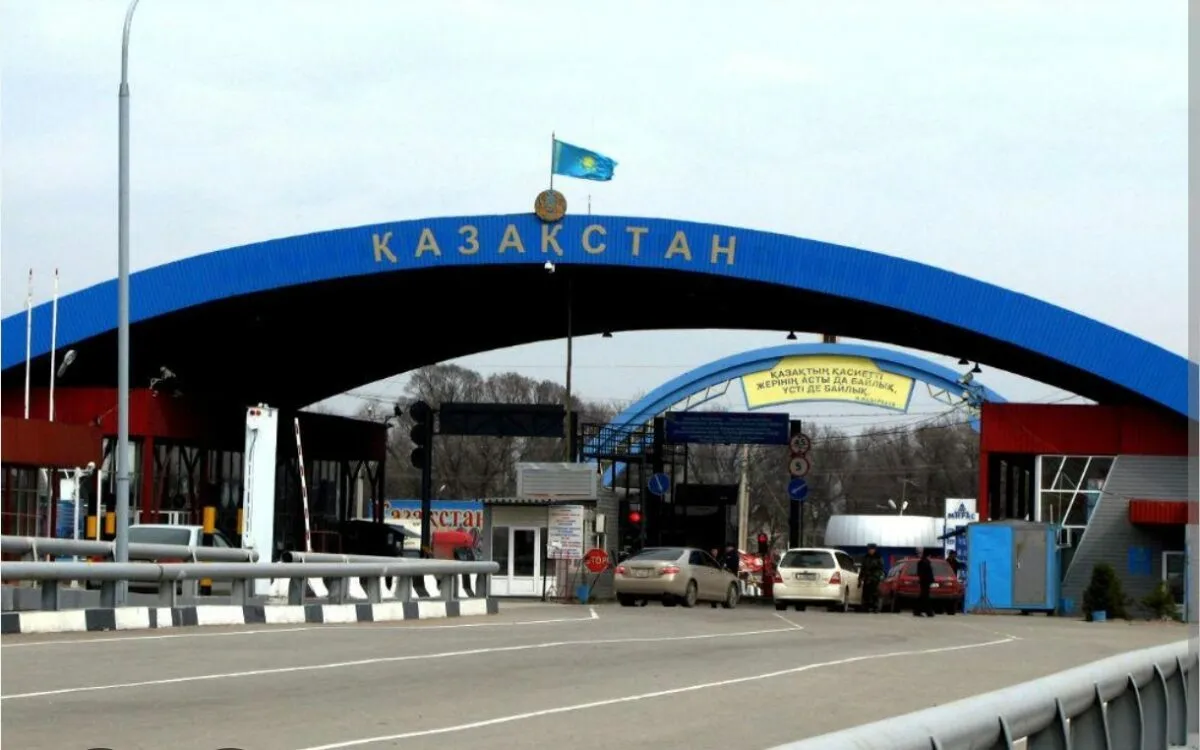 В Казахстане предложили удвоить пошлины на машины из Беларуси