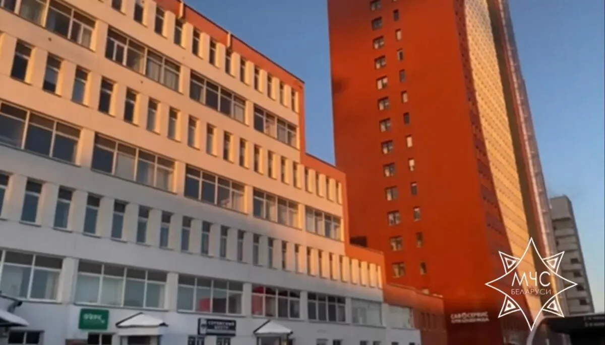 В Минске загорелся бизнес-центр