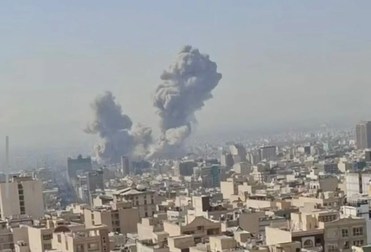 Израиль начал бомбежки Ирана