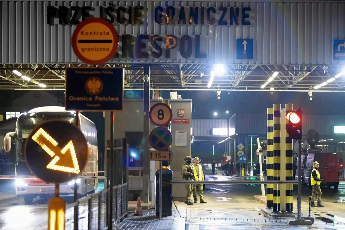 В ГПК рассказали, что с иностранцами, не успевшими вернуться в Польшу до закрытия границы с Беларусью