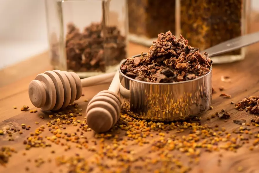 Врач назвала продукты, специи и экстракты, которые осенью нужны всем белорусам. Что поможет от омикрона ниндзя?