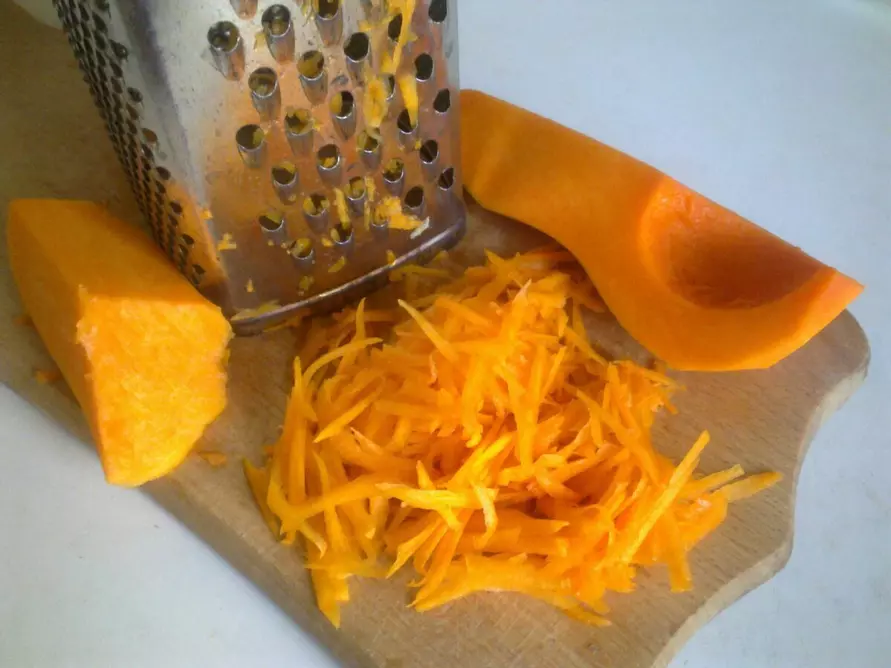 Простой рецепт тыквенного пирога, который буквально тает во рту