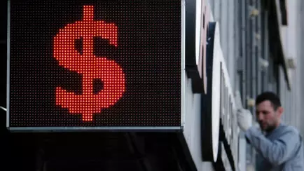 Доллар в Беларуси поднялся выше 3 рублей. Чего ждать дальше?