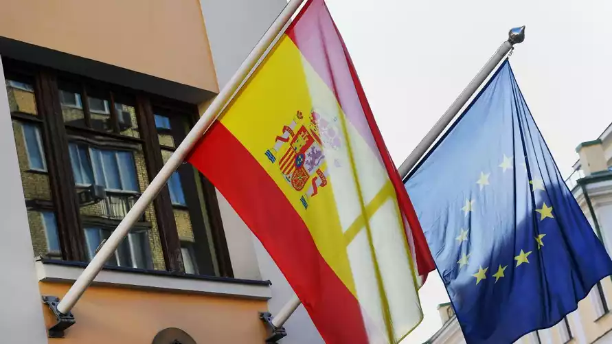 Визовый центр Испании в Москве прекратил прием документов. Что нужно знать белорусам