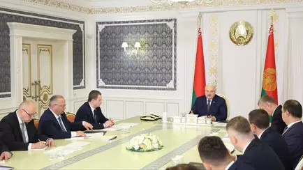 Лукашенко потребовал внедрить «более тонкие или толстые надстройки» в сфере криптовалют — «Так дело не пойдёт»