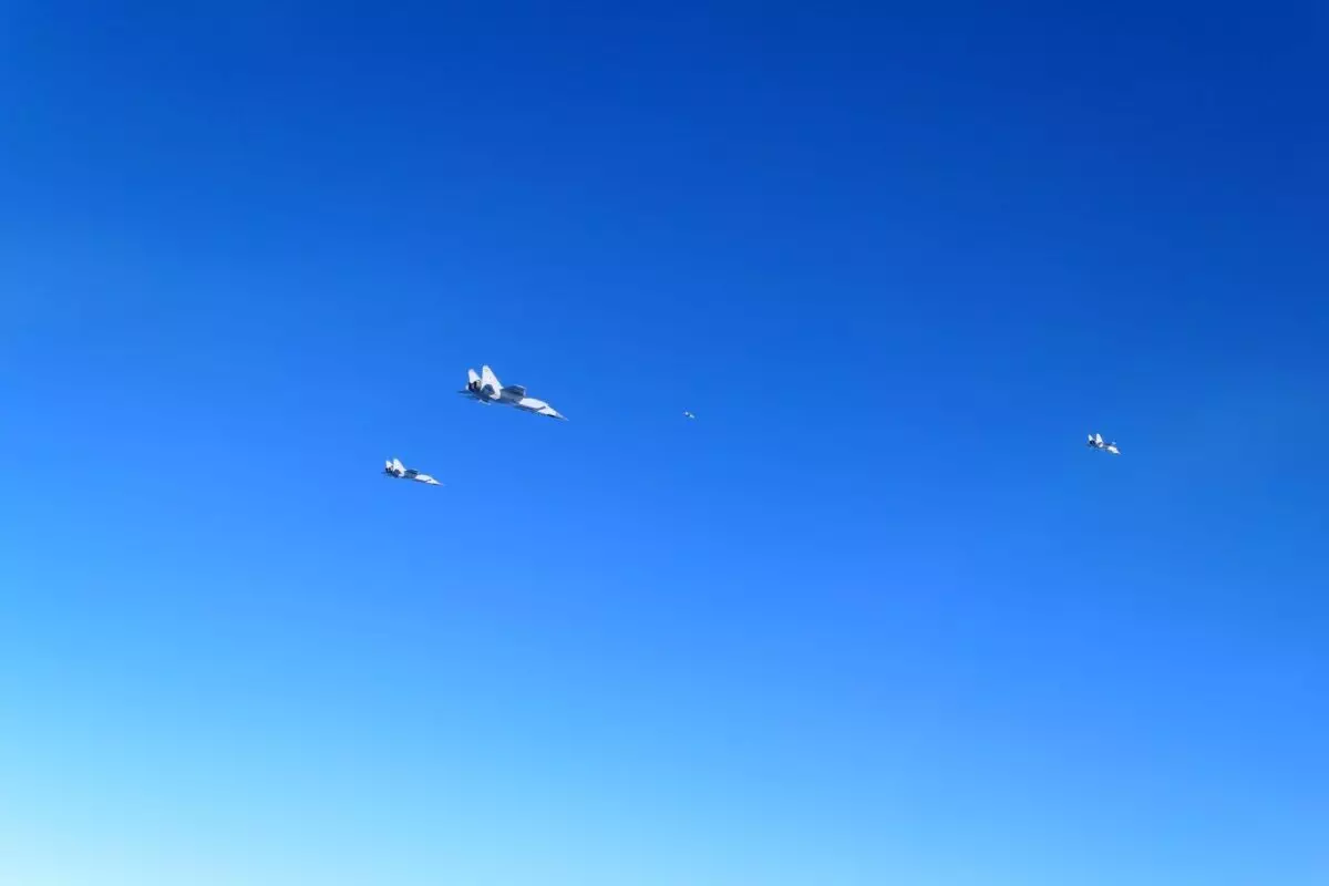 Венгерские истребители перехватили пять российских военных самолетов над Балтийским морем