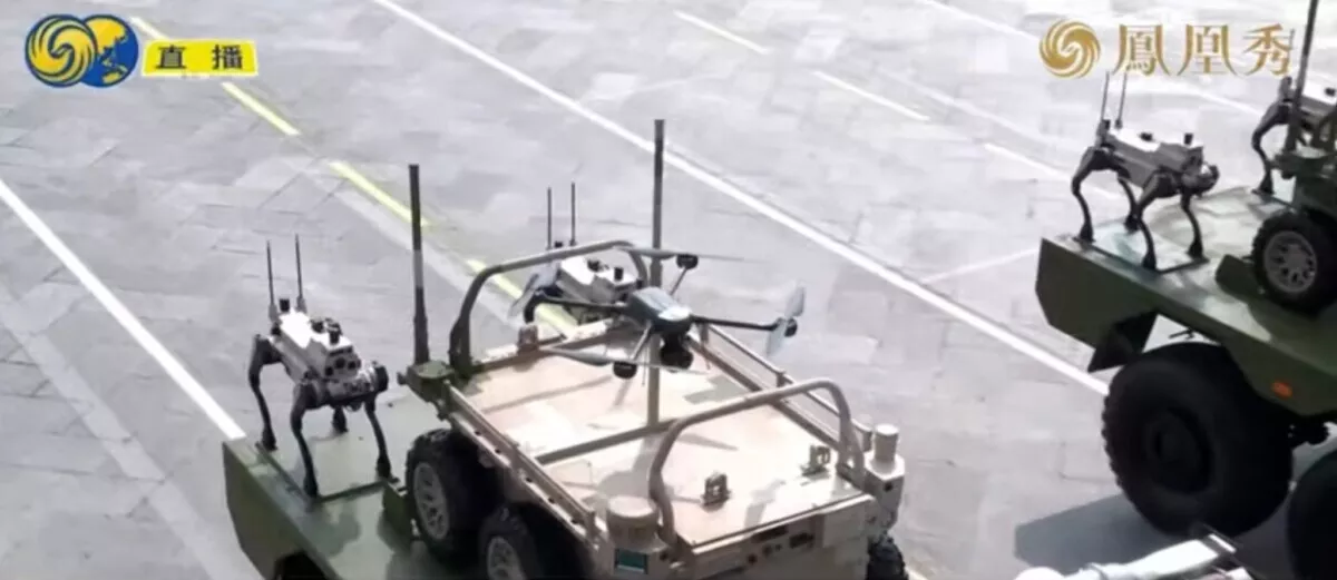 Роботы-волки, новые лазеры и межконтинентальная ядерка. Какое оружие показал Китай на военном параде?