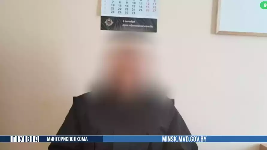 В Минске мужчину арестовали за "нестандартное применение шкафу"