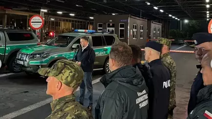 Глава МВД Польши подписал решение об открытии границы с Беларусью