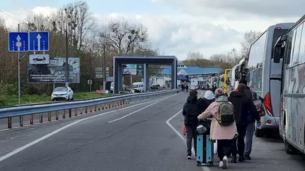 Несколько автобусных компаний отменили рейсы между Беларусью и Польшей