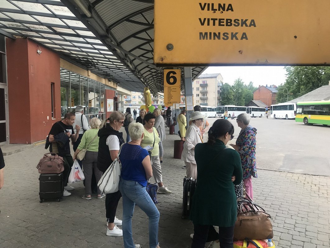 Минтранс Латвии поручил запретить автобусное сообщение с Беларусью