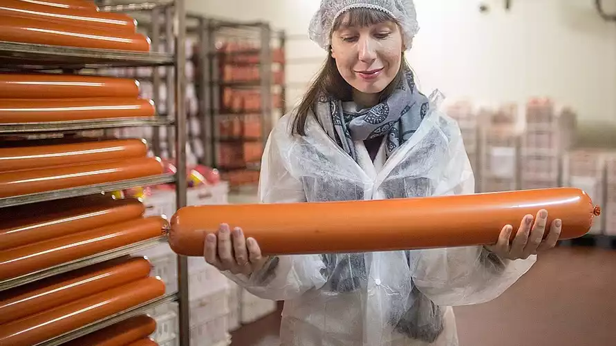 Белорусы стали есть больше российской колбасы
