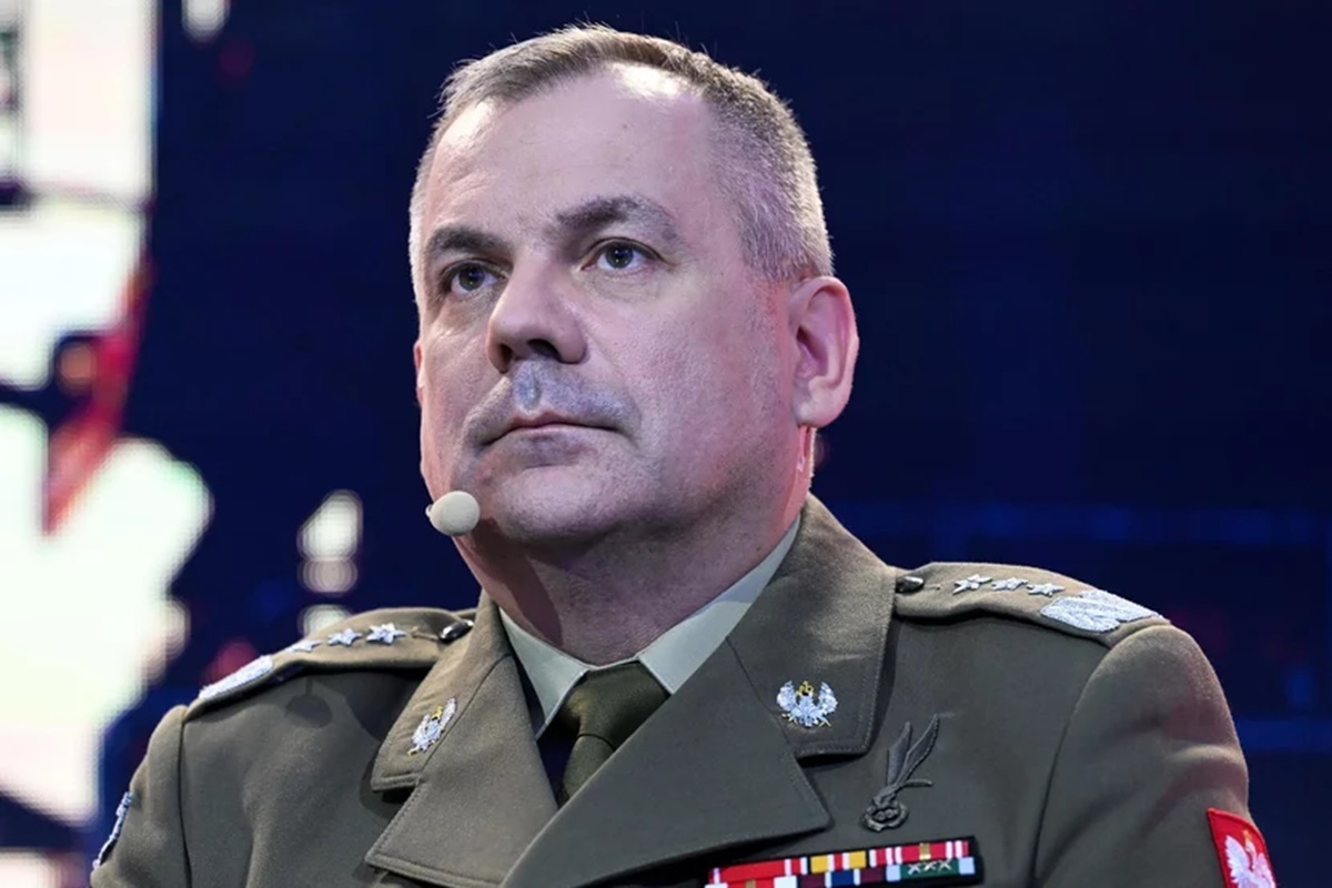 На фото - польский генерал Веслав Кукула