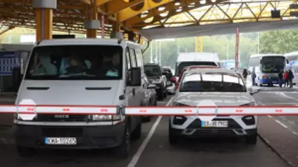 ГТК пообещал белорусам «более прогрессивную» систему регистрации в электронной очереди на границах — «Без заезда на площадку»