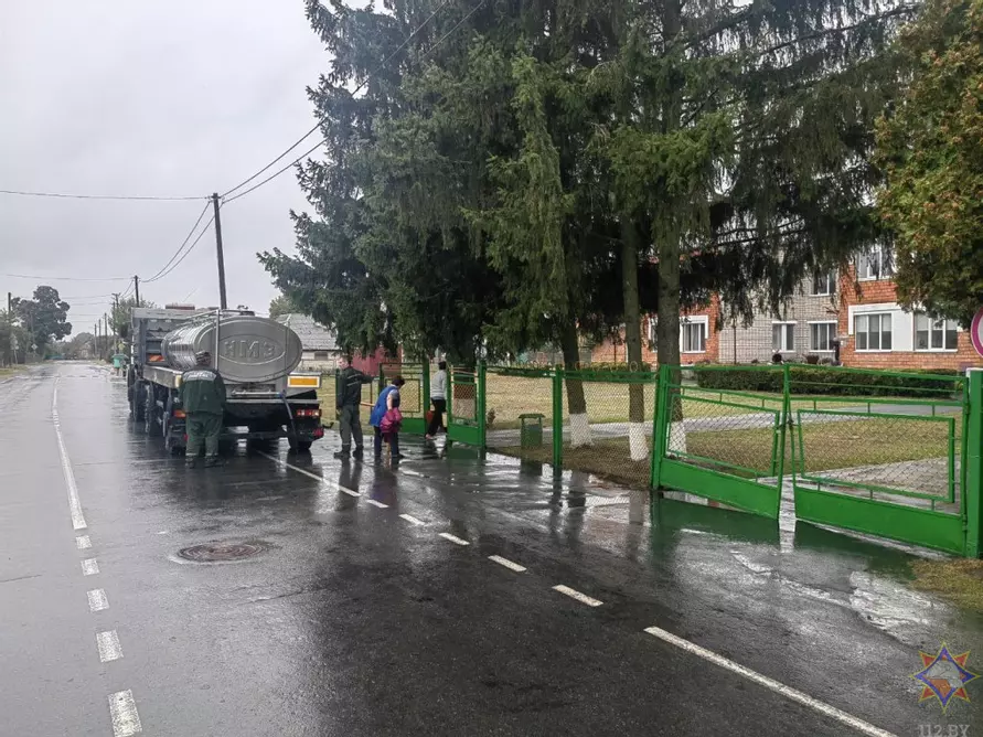 Под Столином прорвало трубопровод – тысячи домов остались без воды