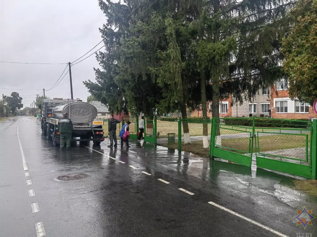 Под Столином прорвало трубопровод – тысячи домов остались без воды