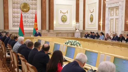 Лукашенко потребовал «прервать годы молчания» о «тяжёлом следе» польской власти в Беларуси