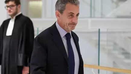 Экс-президента Саркози приговорили к реальному тюремному сроку – первый случай в истории Франции