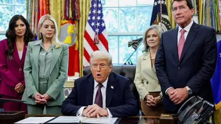 Трамп потребовал 15 млрд долларов от The New York Times за «клевету и оскорбление»