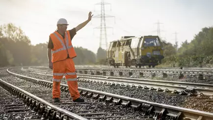 БелЖД позвала белорусов на «одну из лучших» работ. Что пообещали кроме зарплаты и бесплатных билетов?