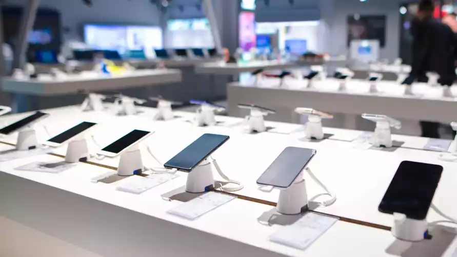 Глава Xiaomi предупредил: бюджетные смартфоны скоро подорожают. Что говорят эксперты о будущем рынка?