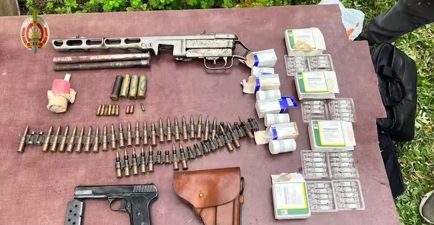 ГУБОПиК задержал на Могилевщине двух пенсионеров-торговцев оружием