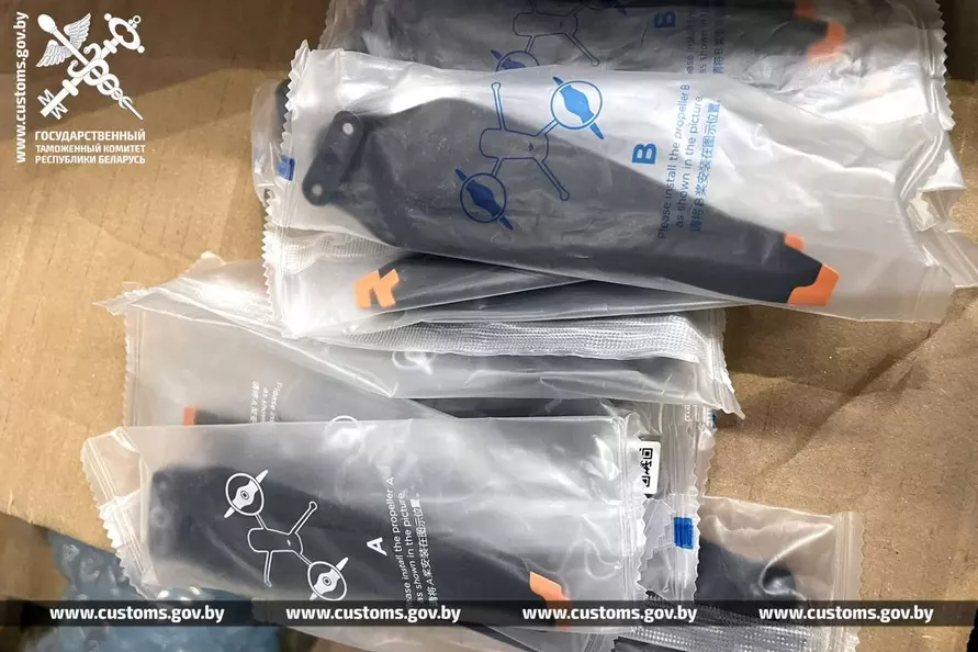Таможня показала белорусам за какие товары из России можно лишиться 250 000 рублей