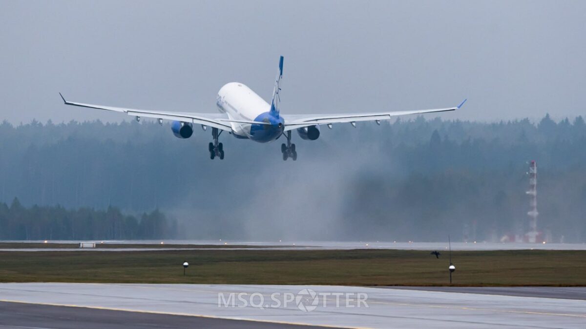 Минтранс показал полет второго дальнемагистрального Airbus A330-200, приобретенного «Белавиа»