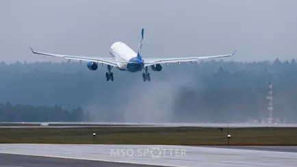 Минтранс показал полет второго дальнемагистрального Airbus A330-200, приобретенного «Белавиа»
