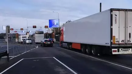 Очереди на границе с Польшей уходят в историю? Статистика ГПК Беларуси показала позитивную тенденцию