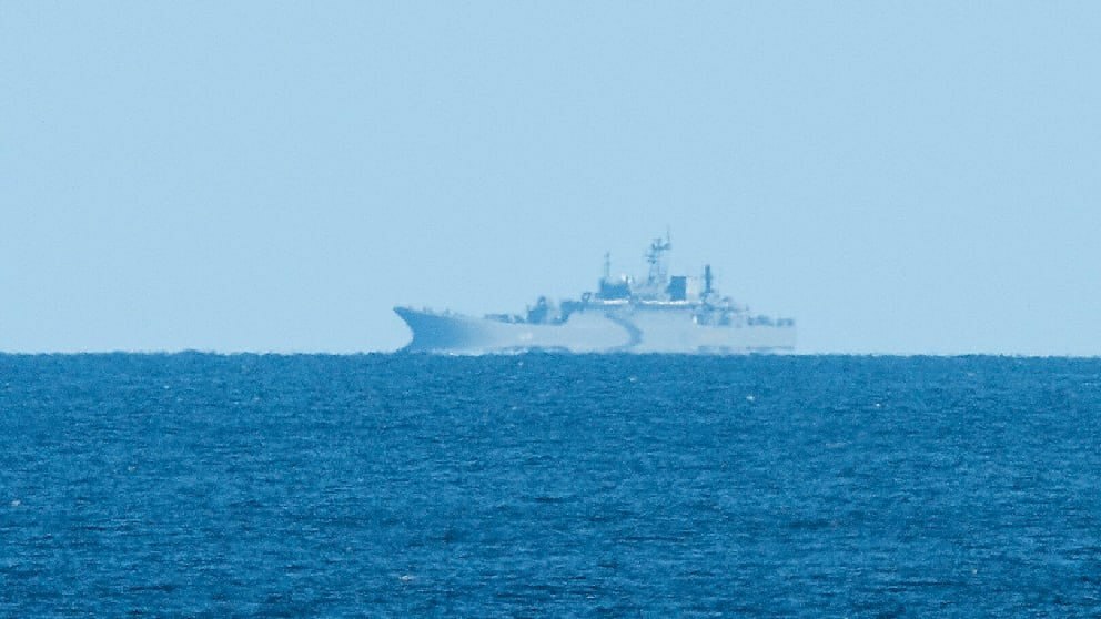 Россия отправила к берегам Германии десантный корабль