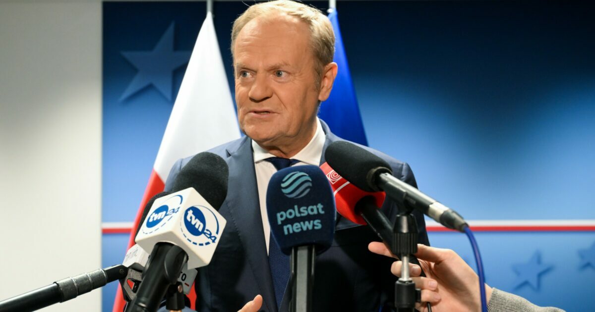 Туск объявил о скором открытии двух пунктов пропуска на границе с Беларусью. Есть условие