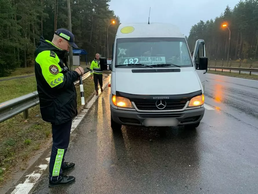 Не только у АЗС. ГАИ усилила патрули на выходные. За кем решили следить по камерам?