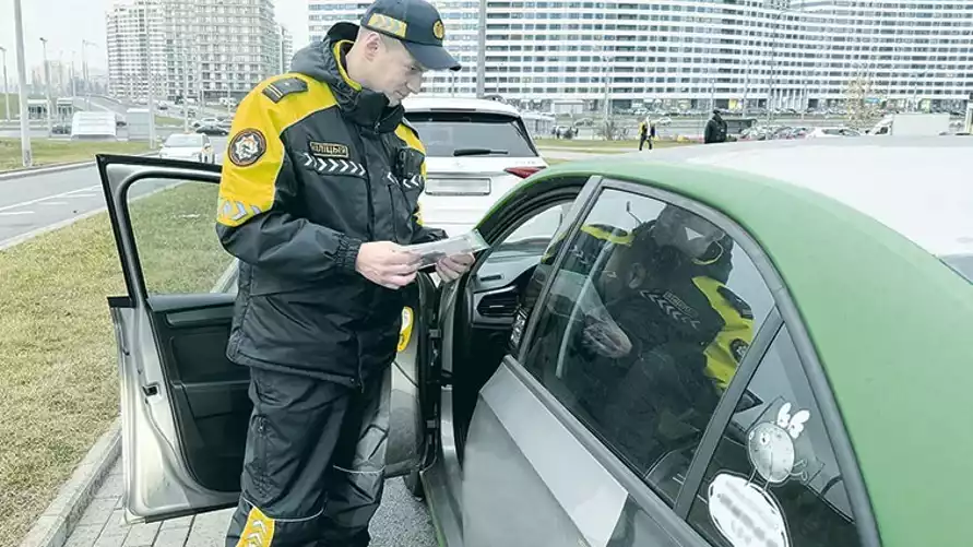 В ГАИ предупредили, какие машины белорусов останавливают чаще всего - «Спят за рулём»