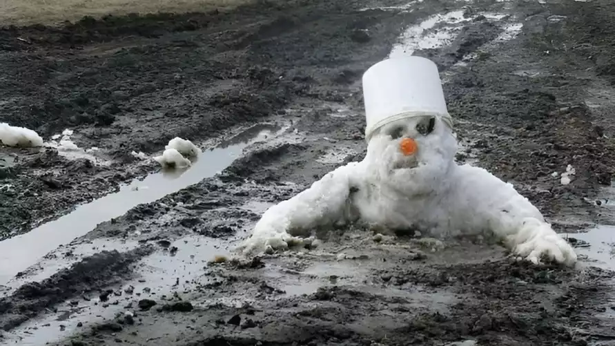 Белорусов призвали помнить о законах физики, ещё часть — не садиться за руль. Где можно встретить «Стрелу» и квадрокоптеры?