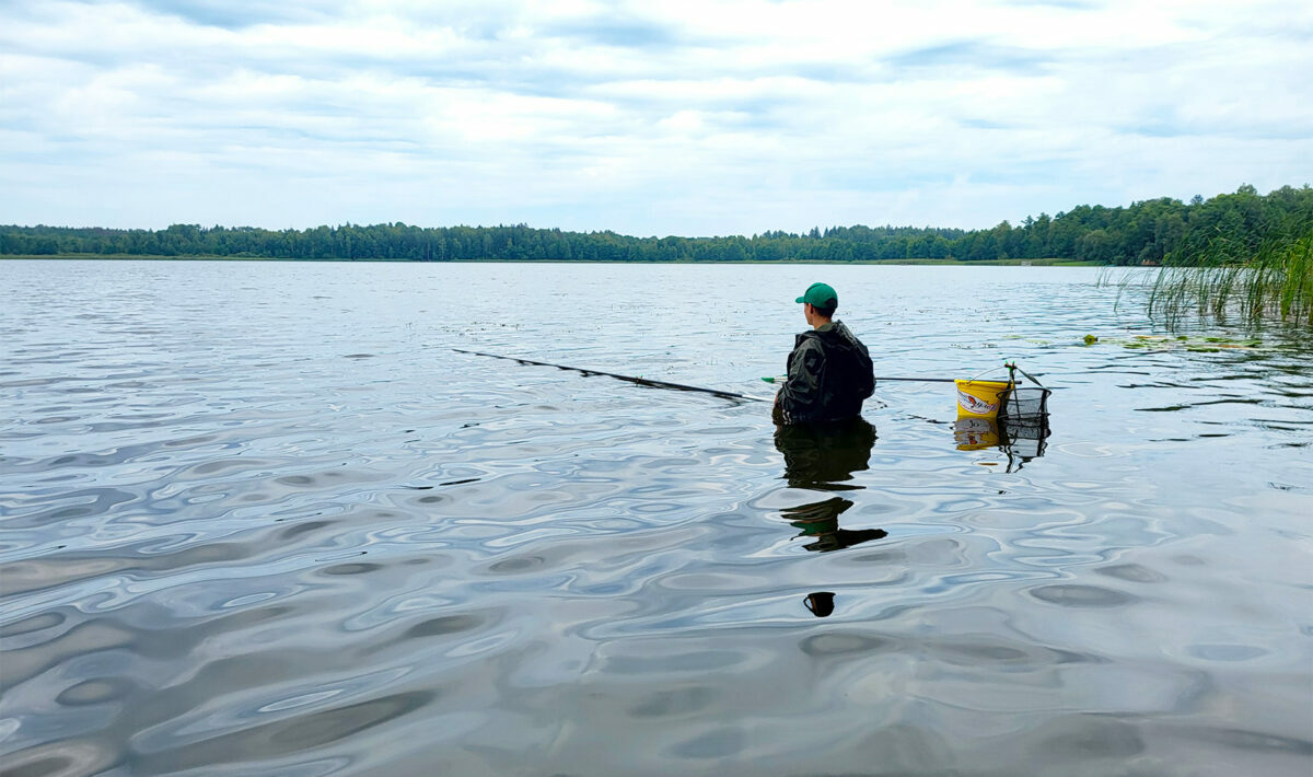 В Чехии рыбаков обвинили в издевательстве над рыбой. В Беларуси так делают все?