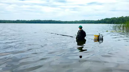 В Чехии рыбаков обвинили в издевательстве над рыбой. В Беларуси так делают все?