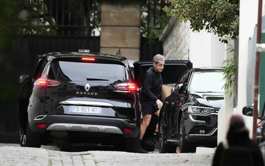 Саркози написал 200-страничную книгу о своем 20-дневном пребывании в тюрьме — «Не на что смотреть»