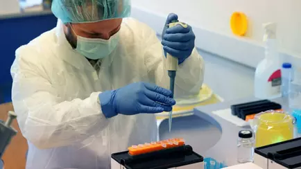 В Минздраве назвали самые «популярные» среди белорусов вирусы. И это не грипп