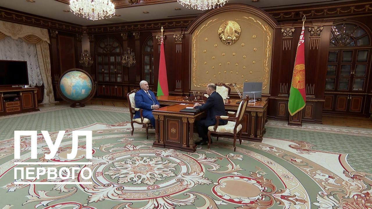 Лукашенко анонсировал встречу с белорусскими военными - "Поговорим с ними как с учеными"