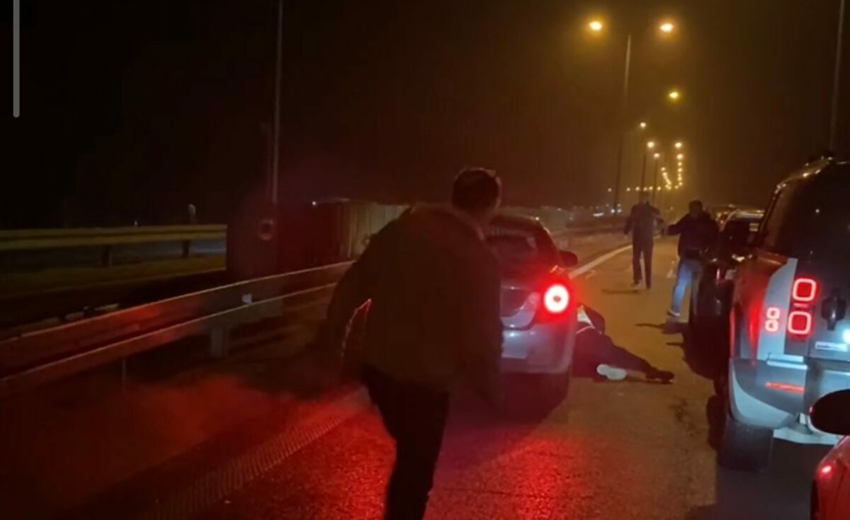 «Человека сбили!» - Битвы за место в очереди на границе Польши и Беларуси вышли на новый уровень