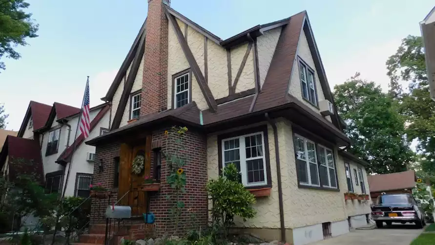 «Здесь был зачат будущий президент США» - на продажу выставили дом, где вырос Трамп. Что внутри?