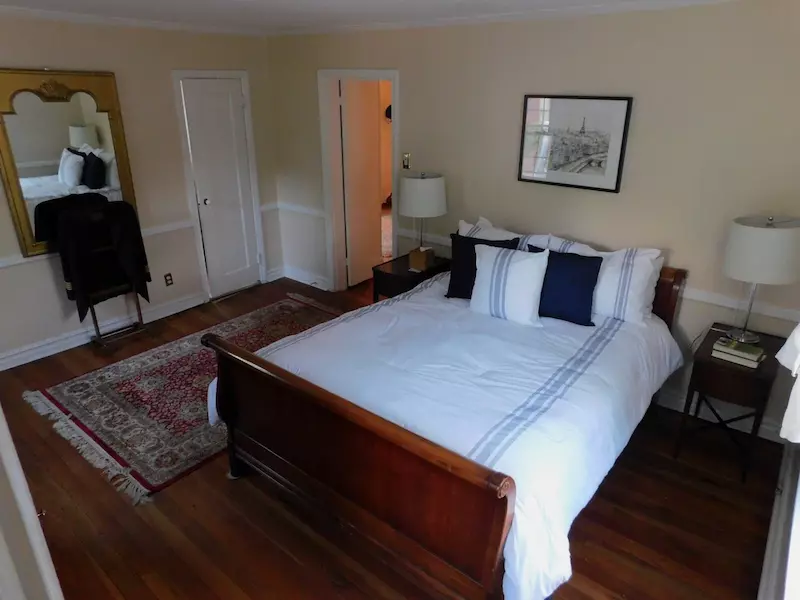 «Здесь был зачат будущий президент США» - на продажу выставили дом, где вырос Трамп. Что внутри?