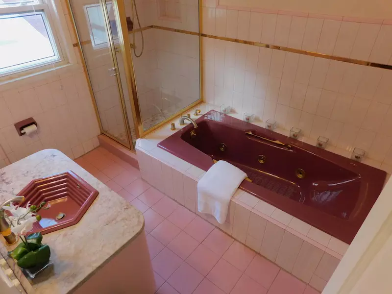 «Здесь был зачат будущий президент США» - на продажу выставили дом, где вырос Трамп. Что внутри?