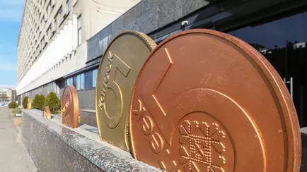 Нацбанк предложил белорусам выбрать графический знак рубля