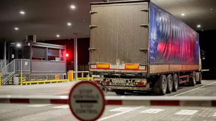 «Что-то происходит» — Linava заявила, что ни одна литовская фура ещё не выехала из Беларуси