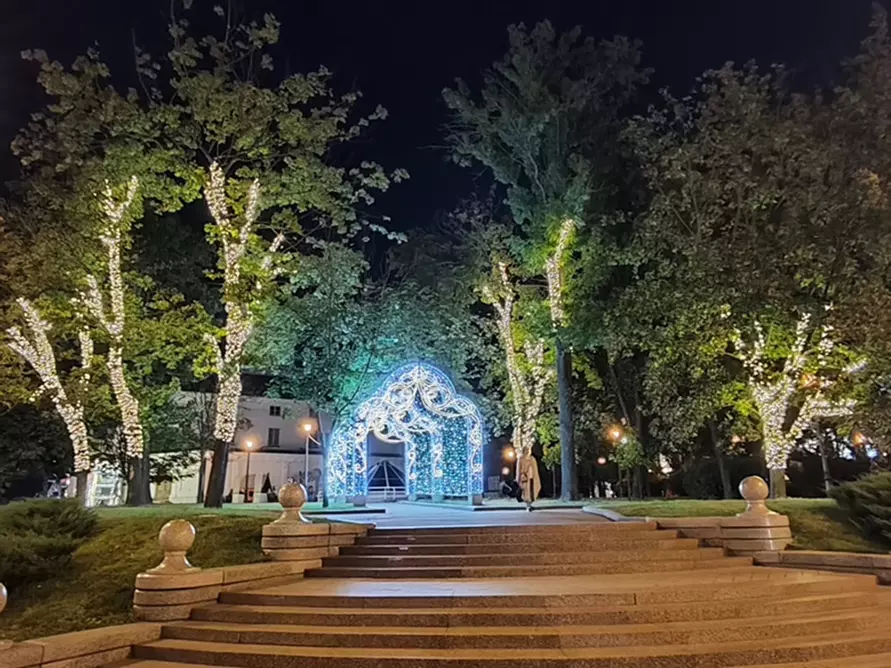 «Мингорсвет» показал, как украсят Минск к Новому году. Когда включат иллюминацию?