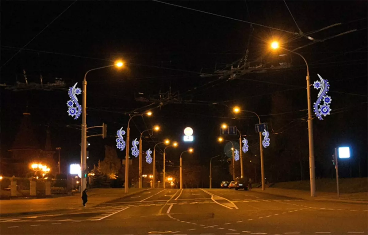 «Мингорсвет» показал, как украсят Минск к Новому году. Когда включат иллюминацию?